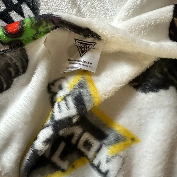 Monster Jam Truck Plush Throw Blanket - Picture 4 of 6